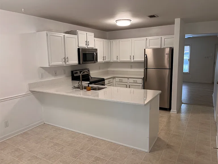 104 Sparger Springs Ln — Photo 1