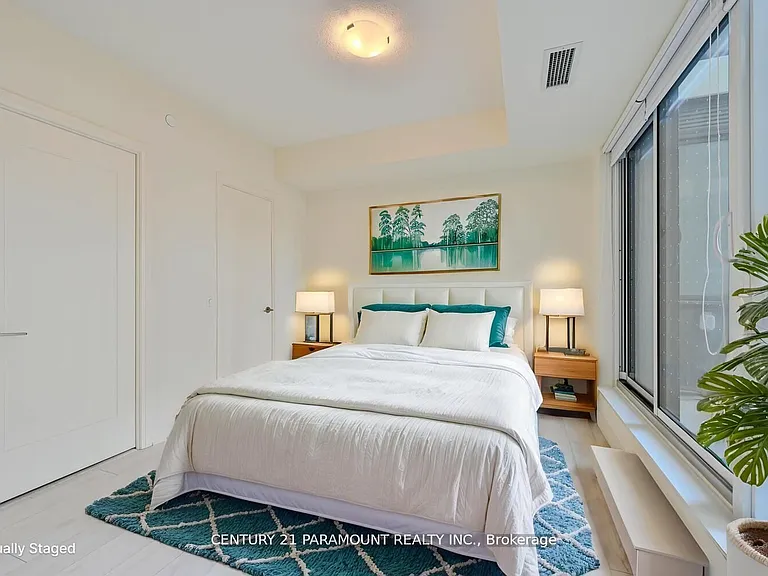 9000 Jane St #220 — Photo 15