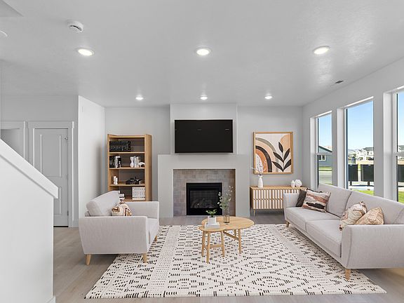 The photos are staged and may not reflect the current condition or contents of the property.