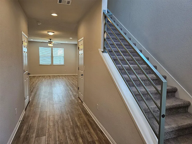 128 Munk Ln — Photo 2