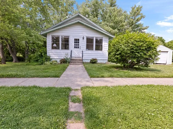 309 W State St, Cherry Valley, IL 61016