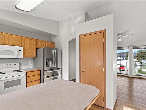 4th image of 19020 E Michielli Ln
