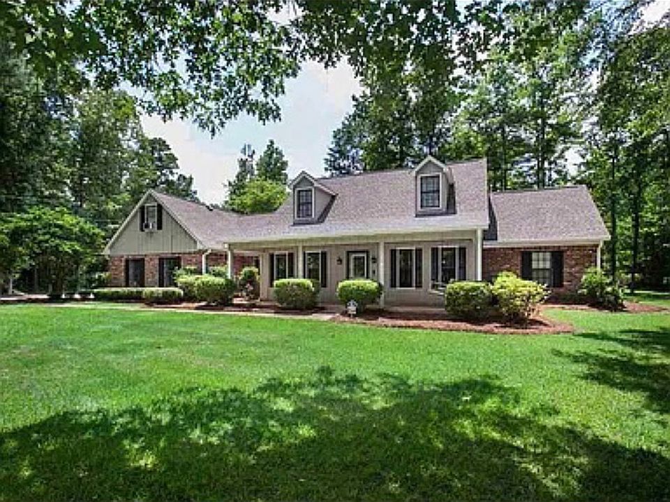 1st image of 347 Holmes Hollow Ln