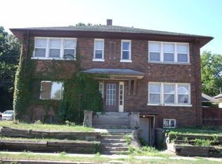260 17th Ave APT E, East Moline, IL 61244