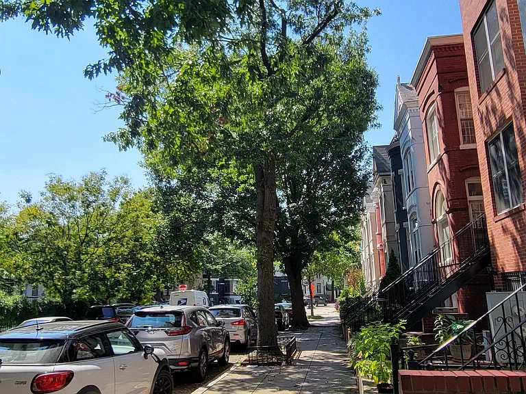 45 Quincy Pl NW #B — Photo 2