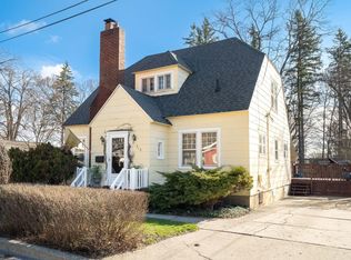 310 S Cross St, Greenville, MI