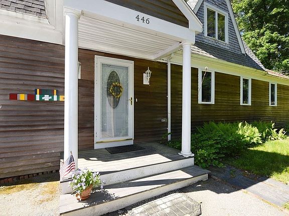 4th image of 446 Grove St