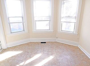 185 Oakland St APT 2R, Springfield, MA 01108