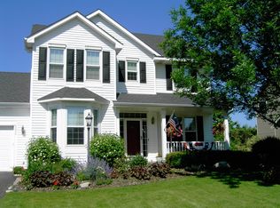 9068 Waverly Ct, Eden Prairie, MN 55347