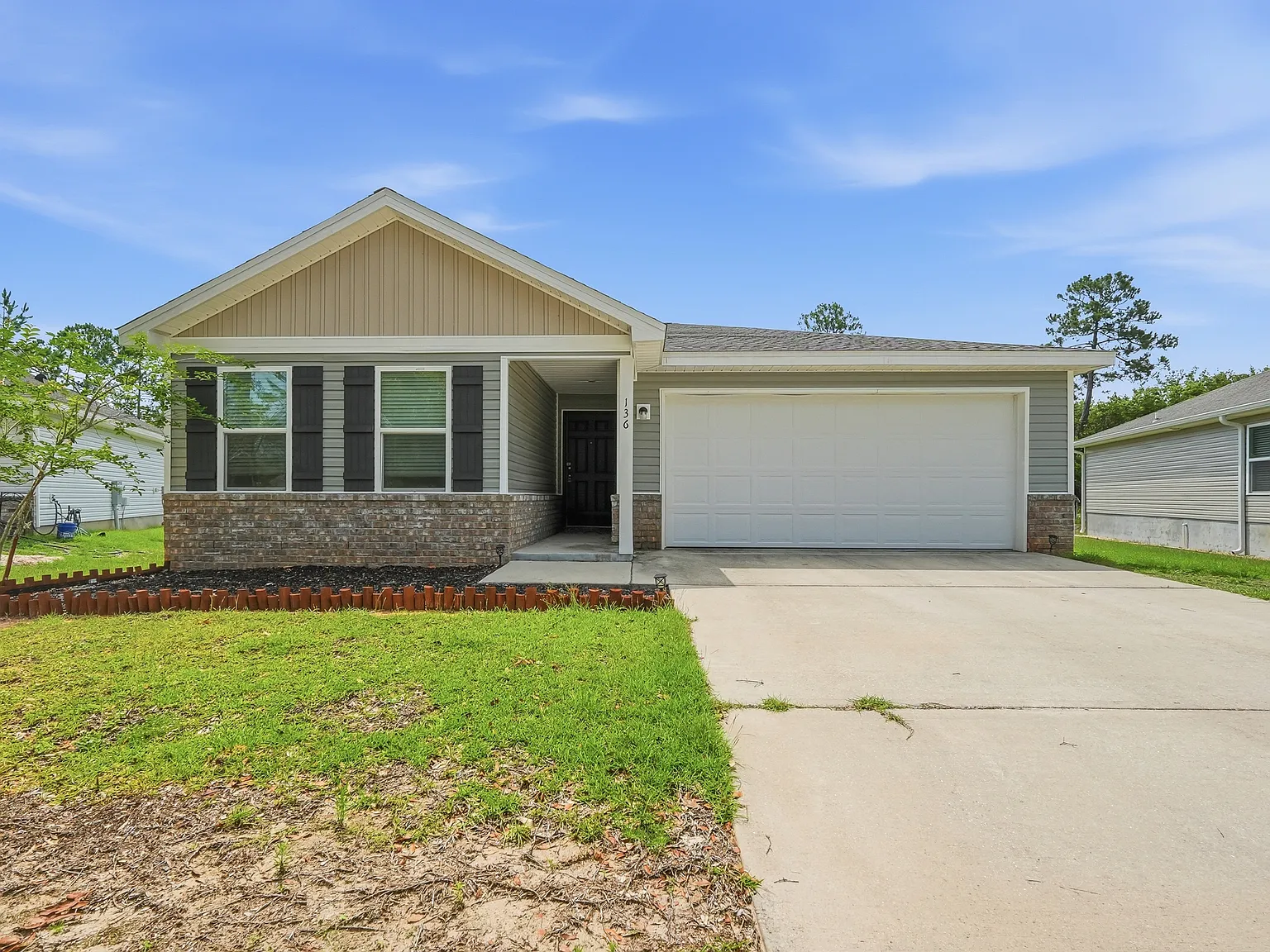 3 bed, 1466 sqft, $1,800 — Photo 1
