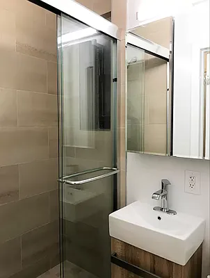 Rented by Bond New York | media 12