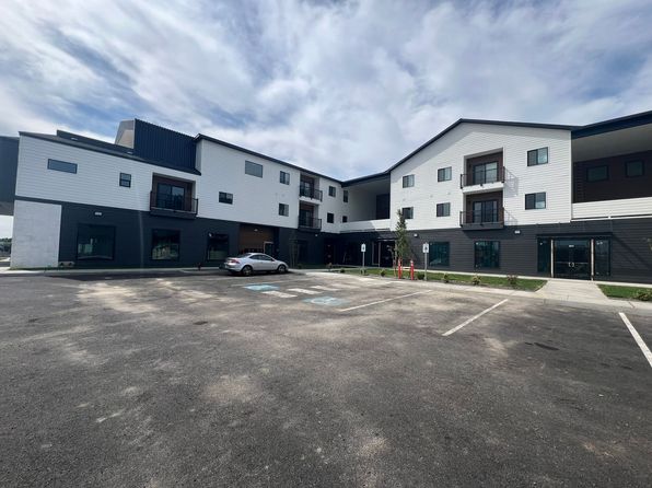 295 E Appleway Ave #204