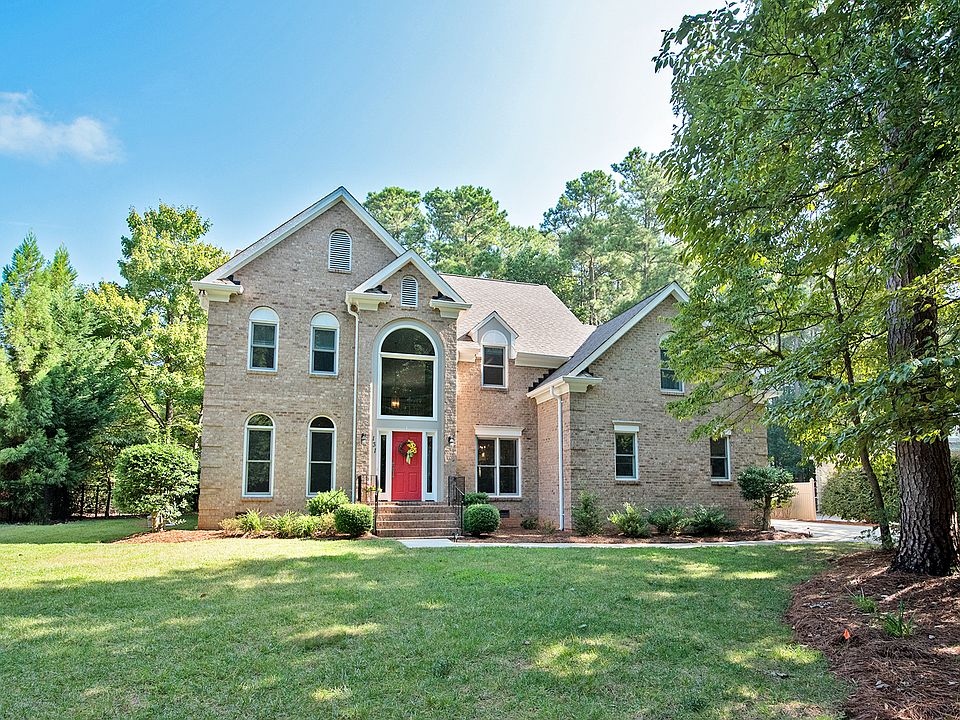 Beautiful home on half acre 