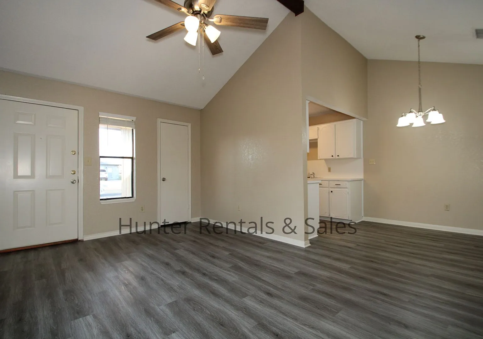 Perfect Two-Bedroom — Photo 3