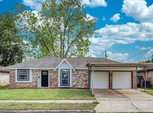 1109 E Columbia Ln, Deer Park, TX 77536