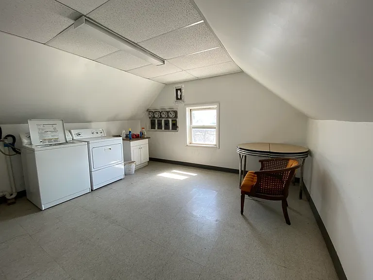 927 W 35th Pl #1F — Photo 11