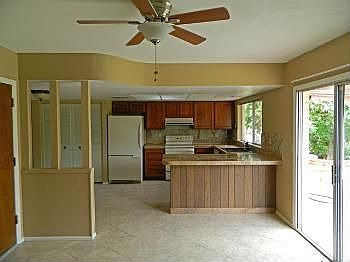 3rd image of 924 W Lobo Ave