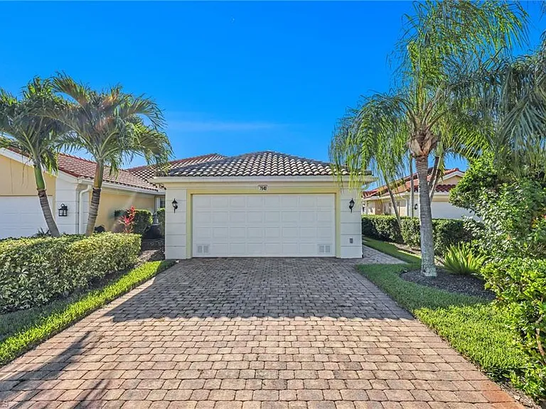 7840 Ionio Ct — Photo 3