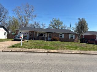 1005 White Rd, Springdale, AR 72762