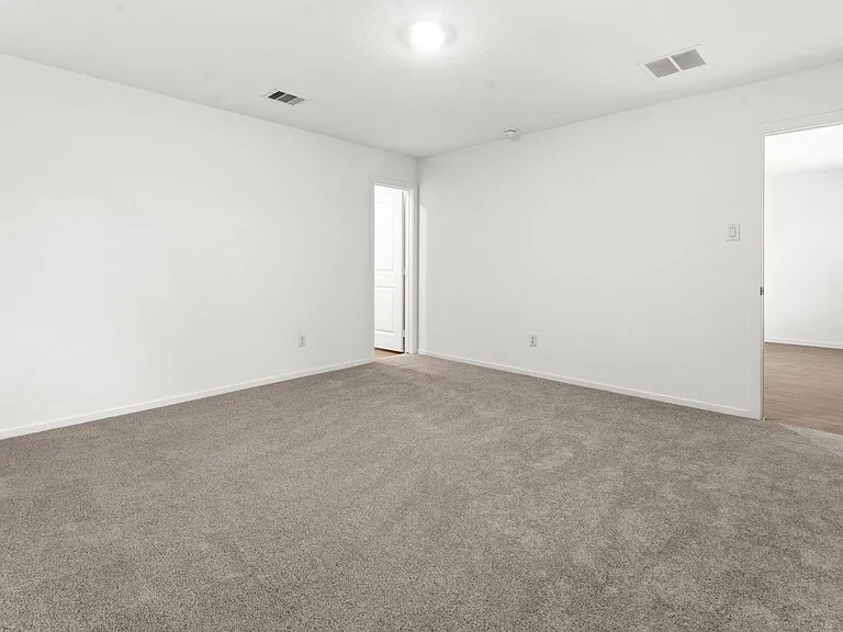 18716 Loom Dr — Photo 15