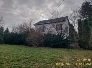 437 N Center St, Carlinville, IL 62626