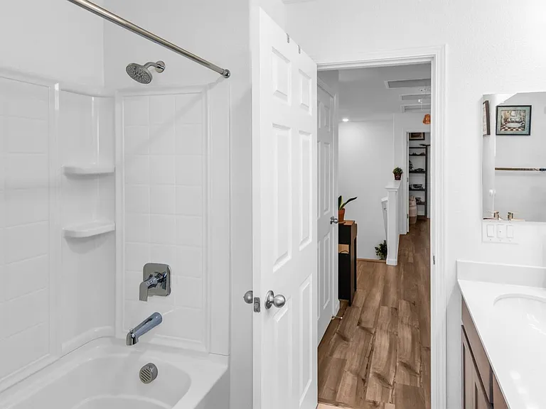 4583 Butterfly Ridge Dr — Photo 21