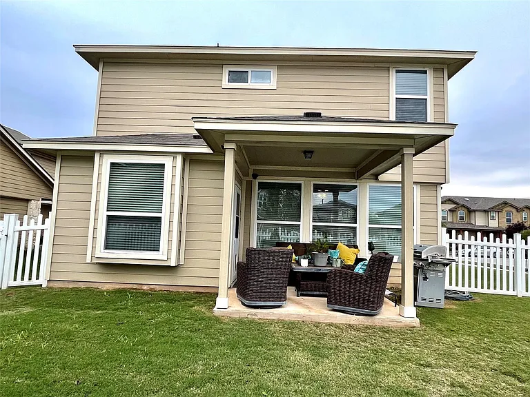 609 Tumlinson Fort Way — Photo 33