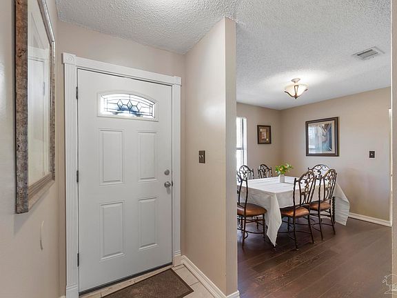 5th image of 10814 Oak Valley Dr