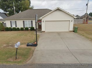 200 Fulton St, Muscle Shoals, AL 35661