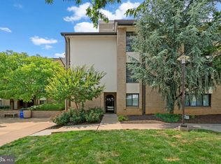 12 Monroe St APT 201, Rockville, MD 20850