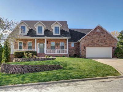 2712 W Executive Circle, Ozark, MO, 65721