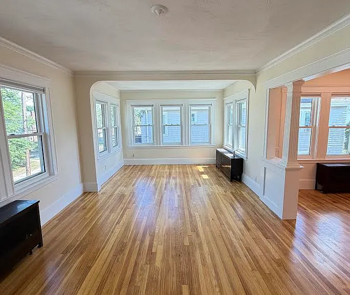 15 Burch St — Photo 3