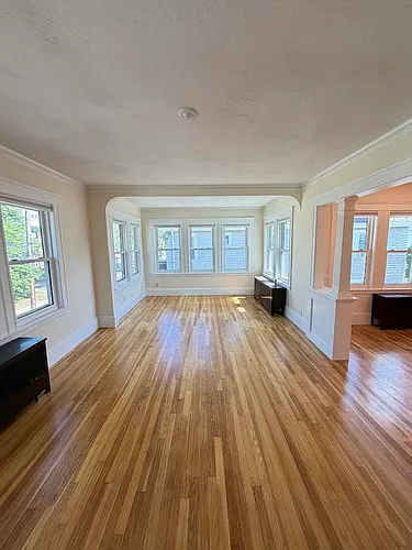 15 Burch St Photo 1