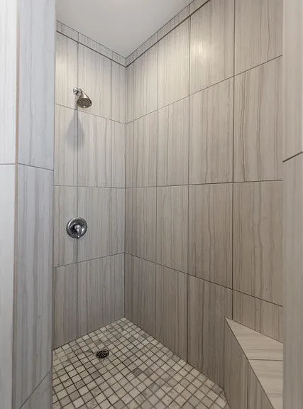 1250 E 1st St #6 — Photo 7