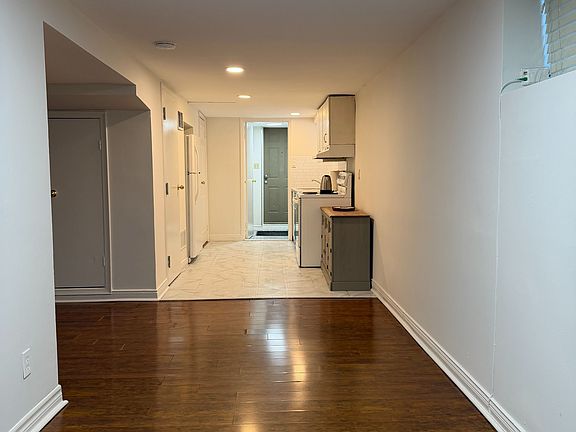 4th image of 39 Main St #Basement