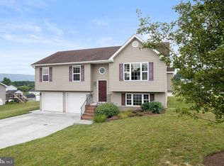 82 Silver Ct, Maurertown, VA 22644