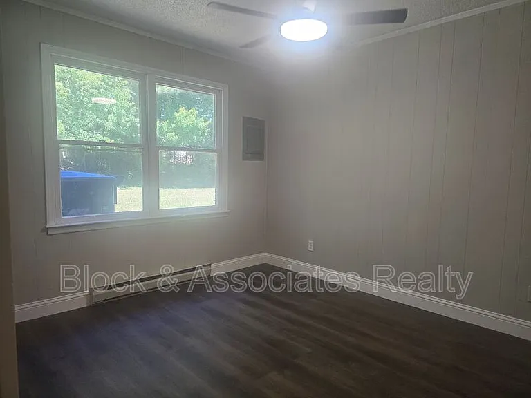 506 Lake Dr #G — Photo 8