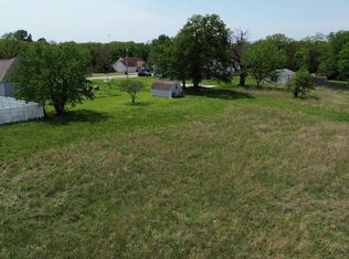 902 E 18th St, Galena, KS 66739