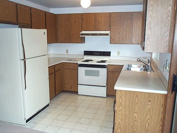 2nd image of 2627-2629 NW 64th St #M36