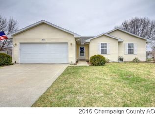 605 Chestnut Dr, Saint Joseph, IL