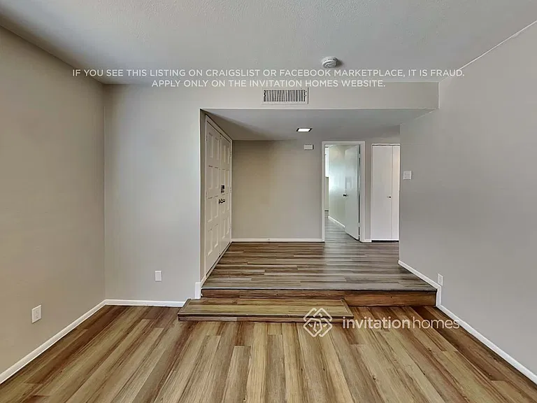 1633 E Fremont Dr — Photo 3