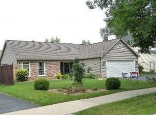 245 N Commonwealth Dr, Bolingbrook, IL 60440