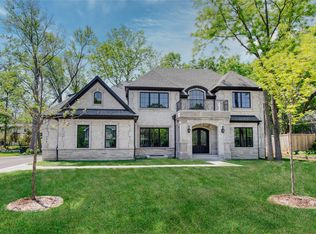 1243 Ridgewood Dr, Northbrook, IL 60062