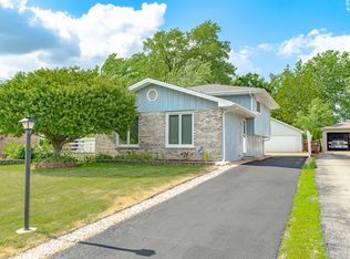 4820 156th St, Oak Forest, IL 60452