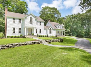 171 Jonathan Rd, New Canaan, CT 06840