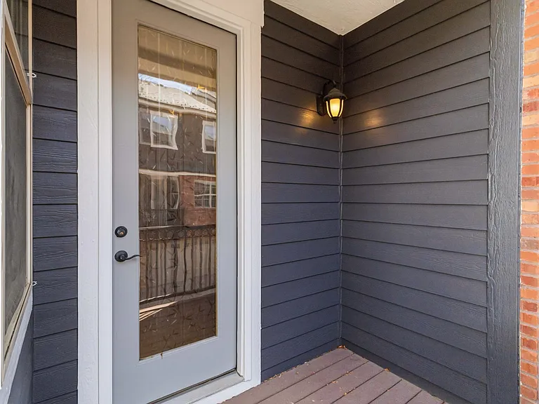9219 Kornbrust Cir — Photo 14
