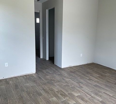 2nd image of 1132 SW 41st Terrace Cpe