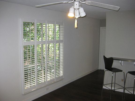 2nd image of 4231 Gilbert Ave Unit 203