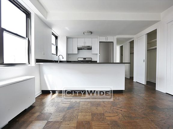 5th image of 145 E 16th St APT 20E