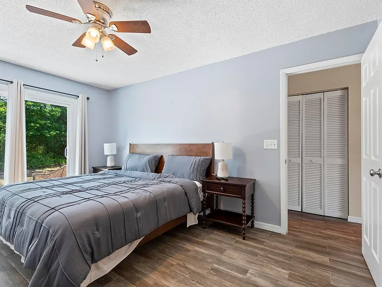 1 Brittany Ln #C — Photo 18